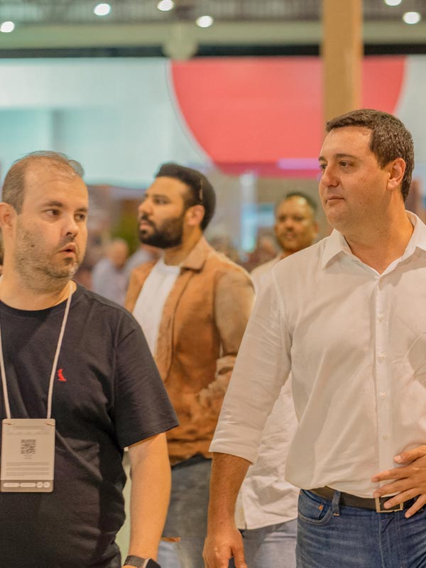Governador Carlos Massa Ratinho Junior e Neto Santos na Móvelbra Home Show